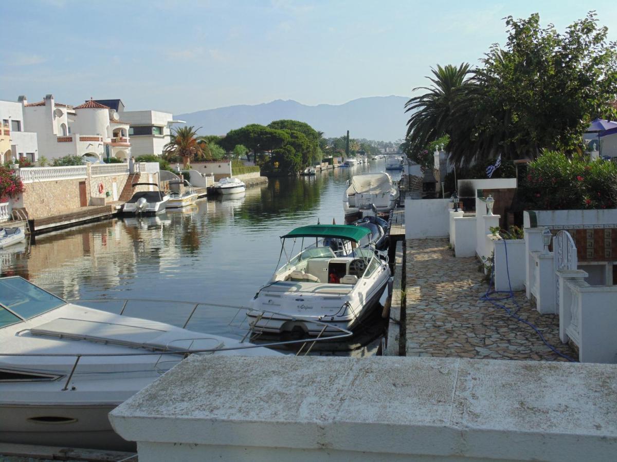 Brisa De Mar Apartment Empuriabrava Exterior photo